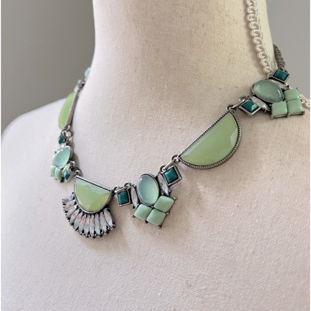 RARE Lia Sophia Glacial Blue and Silver, Crystal Rhinestone Collar Bib Necklace - Picture 4 of 12